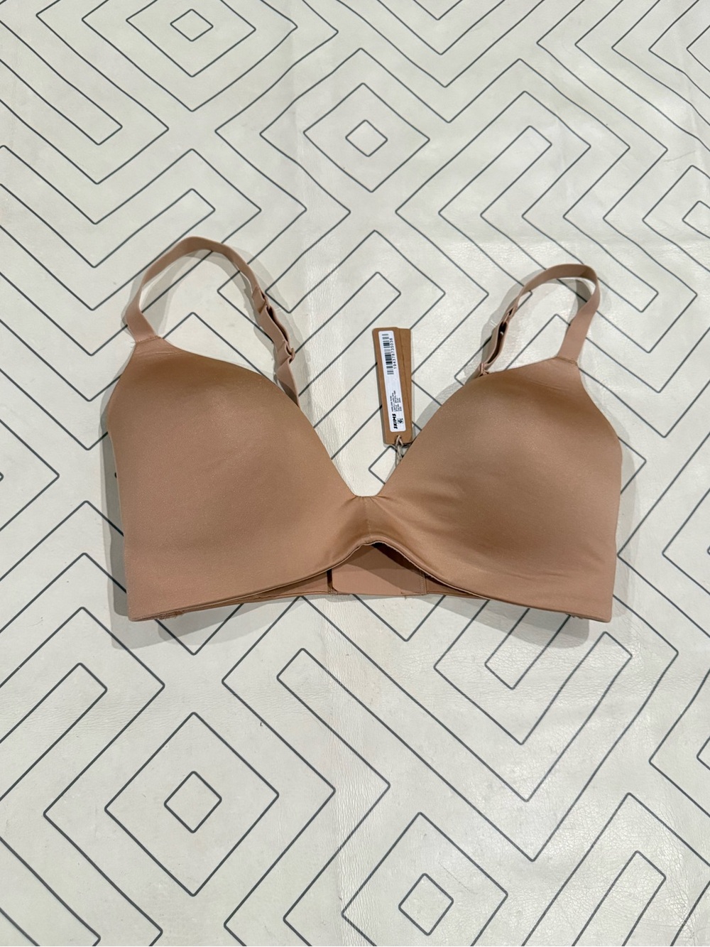 NWT Skims Wireless Form Lightly Lined Bra
